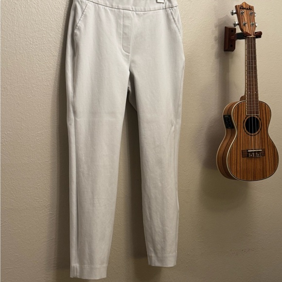 SPANX Women's White Ankle and  cropped Pants - Picture 2 of 5